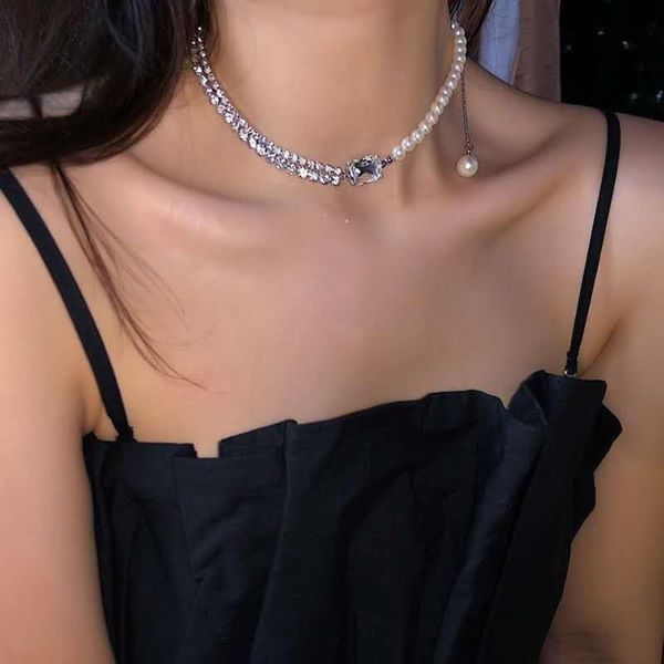 pearl necklace choker crystals and stones accesories for women jewelry indie aesthetic iced out chain bridesmaid gift chokers, Golden;silver 
pearl necklace choker crystals and stones accesories for women jewelry indie aesthetic iced out chain bridesmaid gift chokers, Golden;silver