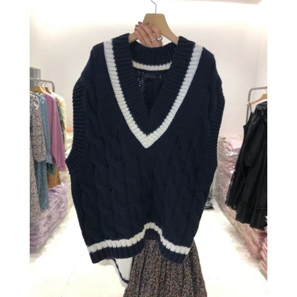 east gate 2021 autumn winter women's wear v-neck loose and versatile sleevels knitted solid color vt ma jianv, Black;white
east gate 2021 autumn winter women's wear v-neck loose and versatile sleevels knitted solid color vt ma jianv, Black;white
