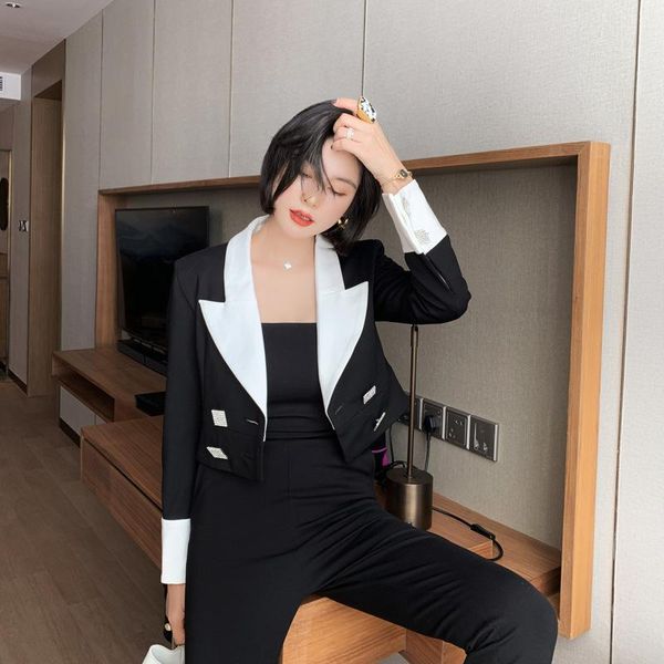 rhinestone button casual women turn-down collar long-sleeve short jacket black women coat spring autumn high-end women's jacket, Black;brown
rhinestone button casual women turn-down collar long-sleeve short jacket black women coat spring autumn high-end women's jacket, Black;brown