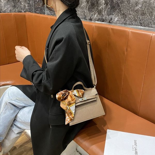 new fashionable silk scarves, kelly bag scarecrow flagship store official website women's bag
new fashionable silk scarves, kelly bag scarecrow flagship store official website women's bag