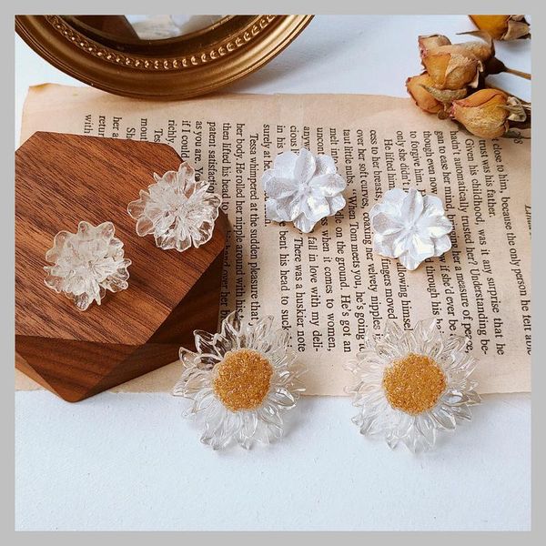 stud shiny side accessories acrylic sunflower earrings for women simple style cute small, Golden;silver
stud shiny side accessories acrylic sunflower earrings for women simple style cute small, Golden;silver