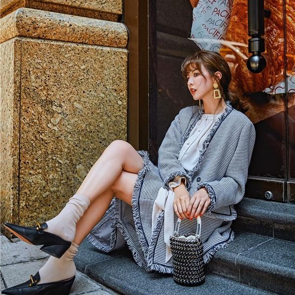women's tracksuits 2021 autumn winter original design gloria&vintage gray tweed office lady oversize plaid tassel elegant suit haute co
women's tracksuits 2021 autumn winter original design gloria&vintage gray tweed office lady oversize plaid tassel elegant suit haute co