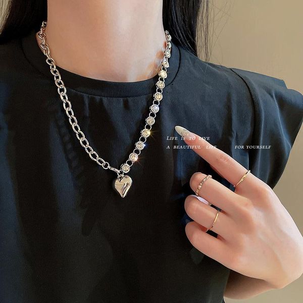 pendant necklaces heart-shaped splicing chain necklace, vintage hip-hop neck chain, collarbone niche design sense, necklace for women, Silver
pendant necklaces heart-shaped splicing chain necklace, vintage hip-hop neck chain, collarbone niche design sense, necklace for women, Silver