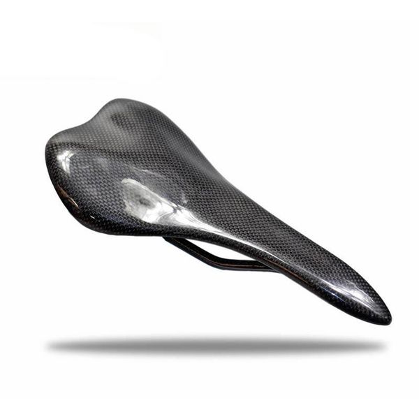 full carbon fiber bicycle seat / road bike saddle 270 * 130 mm 105g without standard black saddles
full carbon fiber bicycle seat / road bike saddle 270 * 130 mm 105g without standard black saddles