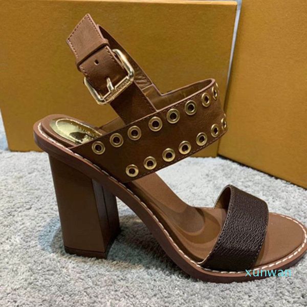 women's sandals designer gladiator sandals women's rivet shoes black brown white italian fashion extreme high heels 
women's sandals designer gladiator sandals women's rivet shoes black brown white italian fashion extreme high heels