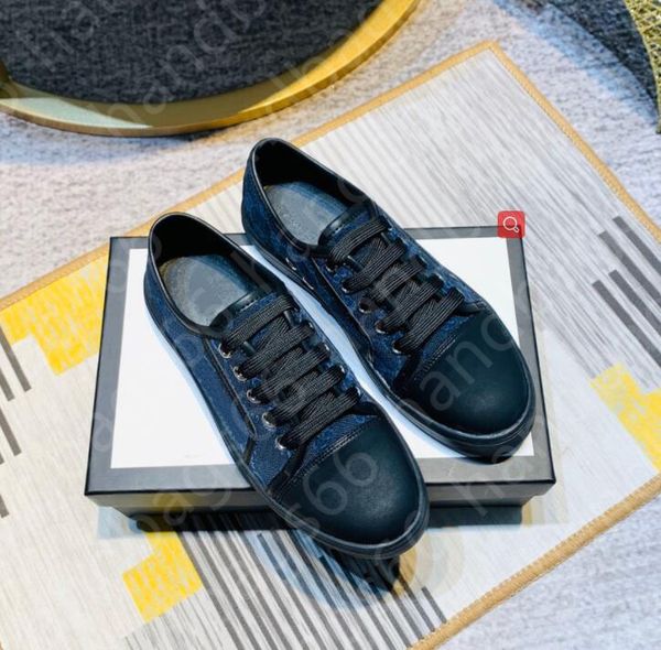2021 new small board shoes versatile casual sports shoes canvas fabric four colors, Black
2021 new small board shoes versatile casual sports shoes canvas fabric four colors, Black