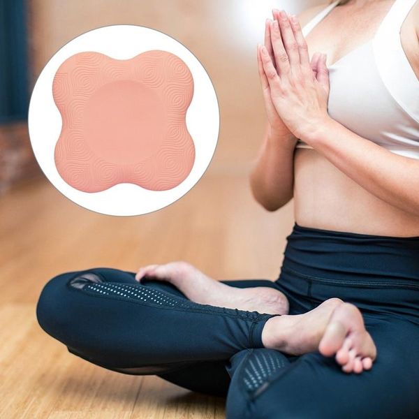 pcs/pack yoga knee pad silicone support mat kneeling eco-friendly & lightweight cushion knees mats
pcs/pack yoga knee pad silicone support mat kneeling eco-friendly & lightweight cushion knees mats