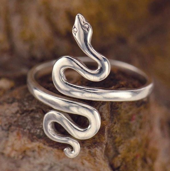 wedding rings antique silver color black vintage snake crawling ring for women party jewelry female hand accessories, Slivery;golden
wedding rings antique silver color black vintage snake crawling ring for women party jewelry female hand accessories, Slivery;golden