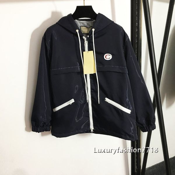 women's jackets high end fashion brand women's clothes pocket design letter embroidered zipper long sleeve woman with hood trench, Black;brown
women's jackets high end fashion brand women's clothes pocket design letter embroidered zipper long sleeve woman with hood trench, Black;brown