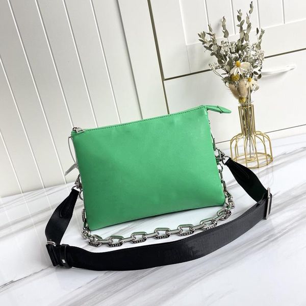 bags crossbody designer bag fashion women's casual chain handbag superior suppliers size:34*24*12cm
bags crossbody designer bag fashion women's casual chain handbag superior suppliers size:34*24*12cm