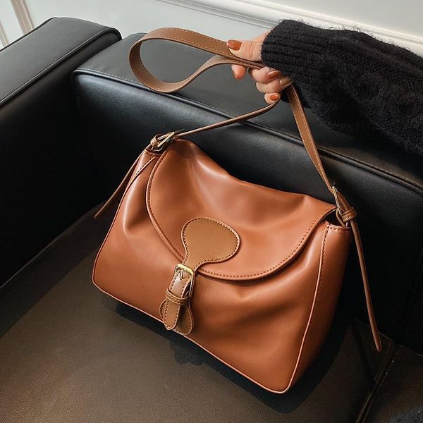 evening bags niche design casual bag 2021 female autumn retro messenger senior shoulder square width: 27cm
evening bags niche design casual bag 2021 female autumn retro messenger senior shoulder square width: 27cm