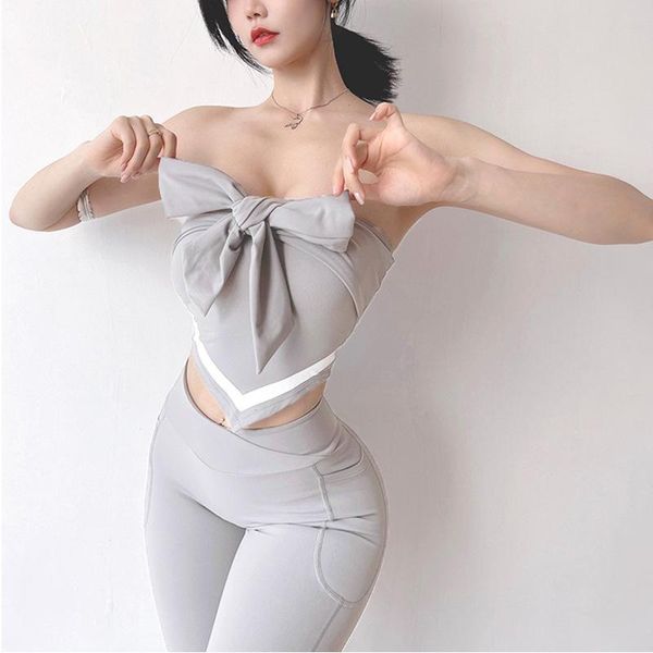 yoga outfit strapless padded sport bra for women proof workout running dancing backless tracksuit femme 2021
yoga outfit strapless padded sport bra for women proof workout running dancing backless tracksuit femme 2021