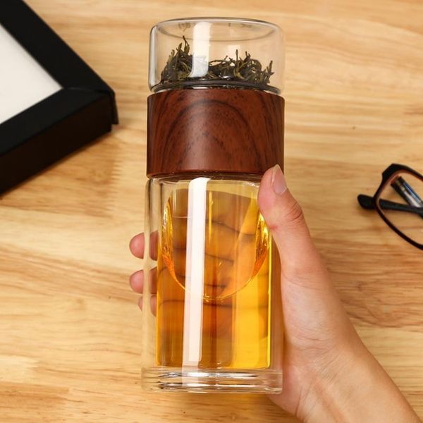 wine glasses creative tea separating cup glass double layer anti falling large mug high temperature resistant and transparent cups
wine glasses creative tea separating cup glass double layer anti falling large mug high temperature resistant and transparent cups