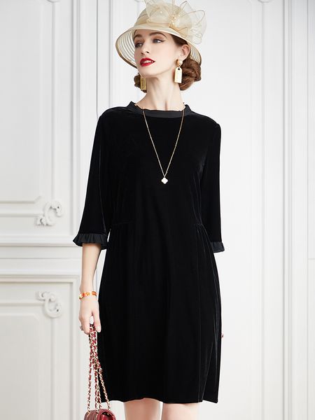 pleuche dress 2021 early autumn new womens high-end ladies temperament famous brand black four or five ten-year-old skirt, Black;gray
pleuche dress 2021 early autumn new womens high-end ladies temperament famous brand black four or five ten-year-old skirt, Black;gray