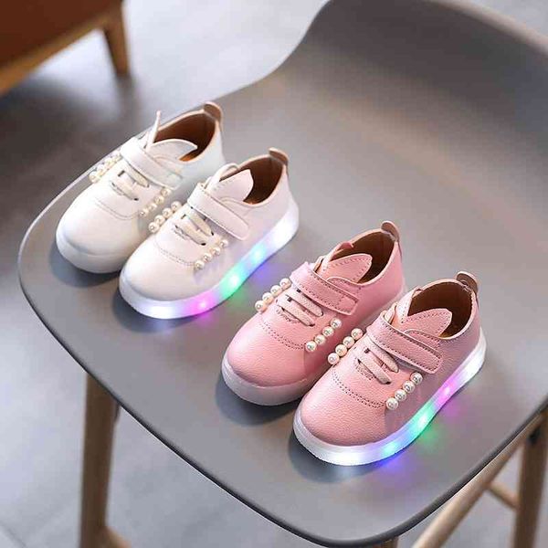 autumn 1-3 years old luminous pearl magic paste sports shoes girls' leather round head comfortable soft soled children's, Black
autumn 1-3 years old luminous pearl magic paste sports shoes girls' leather round head comfortable soft soled children's, Black