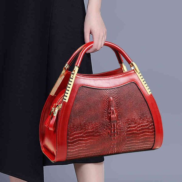 thai leather crocodile hand 2020 new middle-aged women's mother's one shoulder messenger multi-layer bag
thai leather crocodile hand 2020 new middle-aged women's mother's one shoulder messenger multi-layer bag