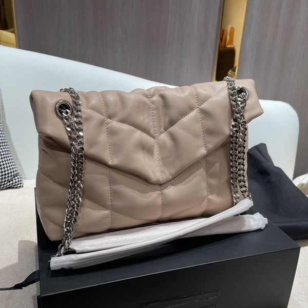 chian crossbody bag women handbag purse clutch shoulder bags fashion plain thread silver hardware letter smooth surface hasp internal zipper
chian crossbody bag women handbag purse clutch shoulder bags fashion plain thread silver hardware letter smooth surface hasp internal zipper