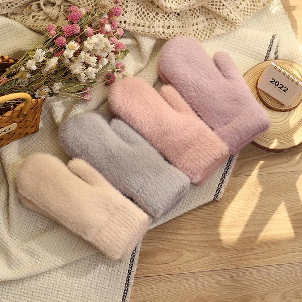 sports gloves men's and women's gloves, winter warm korean lovely plush thick, cold-proof neck lost-proof riding, Black
sports gloves men's and women's gloves, winter warm korean lovely plush thick, cold-proof neck lost-proof riding, Black