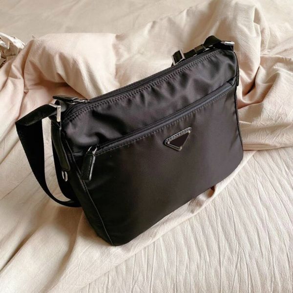 fashion men's women's luxury black briefcases designer crossbody shoulder bags nylon cross body soft purses triangle
fashion men's women's luxury black briefcases designer crossbody shoulder bags nylon cross body soft purses triangle