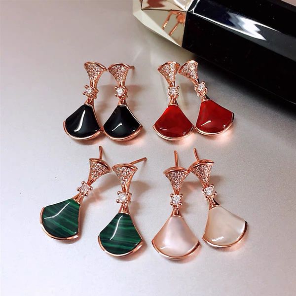 charms earrings baojia's fan for women's pure silver rose gold full diamond white fritillaria red agate skirt, Golden
charms earrings baojia's fan for women's pure silver rose gold full diamond white fritillaria red agate skirt, Golden