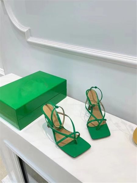 slippers girl women sandals designer slides high heels 9.5 cm sheepskin weaving flatling leather more color the belt tether resisting size 3, Black
slippers girl women sandals designer slides high heels 9.5 cm sheepskin weaving flatling leather more color the belt tether resisting size 3, Black