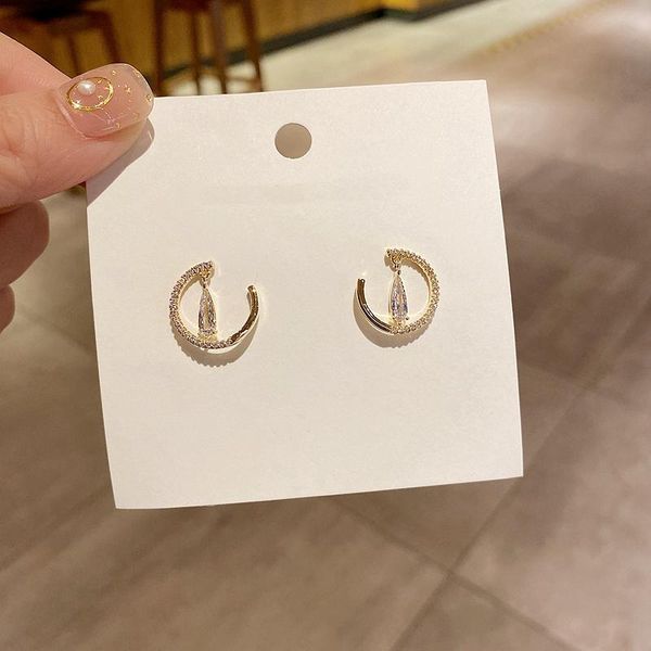 delicate geometric c shaped cz crystal stud earrings for women gold color cubic zirconia jewelry, Golden;silver
delicate geometric c shaped cz crystal stud earrings for women gold color cubic zirconia jewelry, Golden;silver