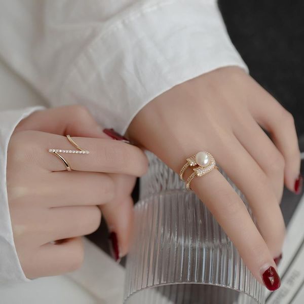 wedding rings pearl ring female niche design couple fashion light luxury exquisite decoration open for women, Slivery;golden
wedding rings pearl ring female niche design couple fashion light luxury exquisite decoration open for women, Slivery;golden