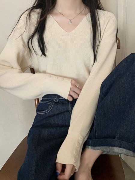 women's sweaters v-neck sweater spring and autumn foreign style bottoming shirt 2021 design long sleeve short top, White;black
women's sweaters v-neck sweater spring and autumn foreign style bottoming shirt 2021 design long sleeve short top, White;black