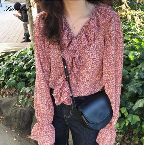 women's blouses & shirts vintage v-neck flare sleeve polka dot women blouse elegant front buttons slim waist ruffles female blusas, White
women's blouses & shirts vintage v-neck flare sleeve polka dot women blouse elegant front buttons slim waist ruffles female blusas, White