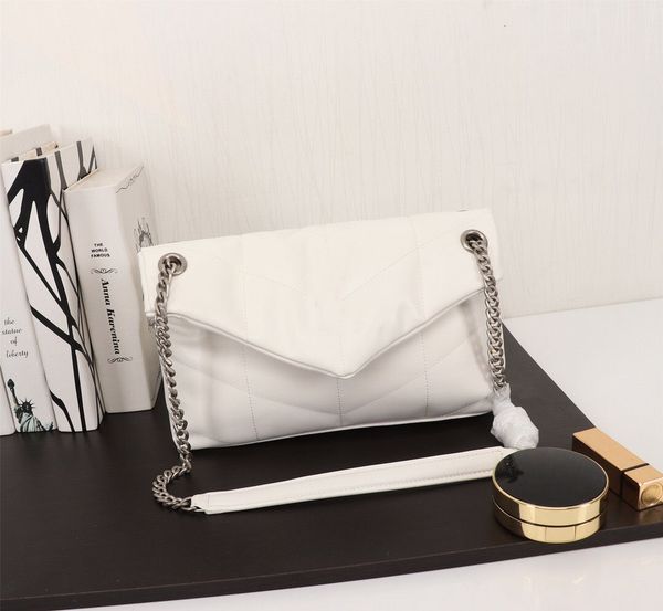 2021 luxury fashion clamshell bag small handbag lady famous brand designer messenger bag lady shoulder bag leather chain lady handbag 1214
2021 luxury fashion clamshell bag small handbag lady famous brand designer messenger bag lady shoulder bag leather chain lady handbag 1214