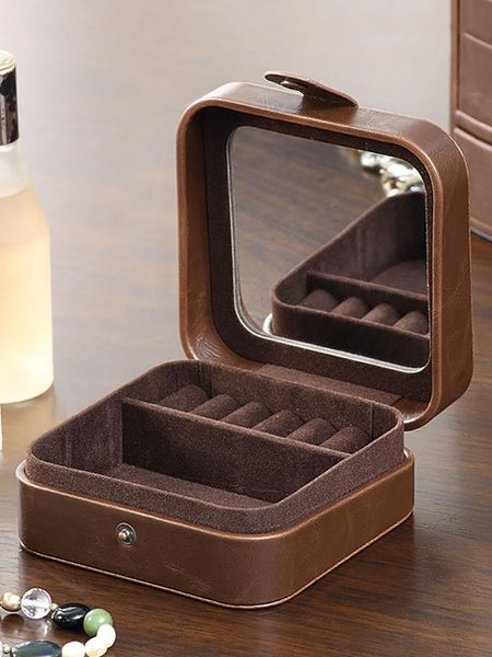 jewelry pouches, bags nordic vintage storage box organizer for girl travel portable leather small case gift, Pink;blue
jewelry pouches, bags nordic vintage storage box organizer for girl travel portable leather small case gift, Pink;blue