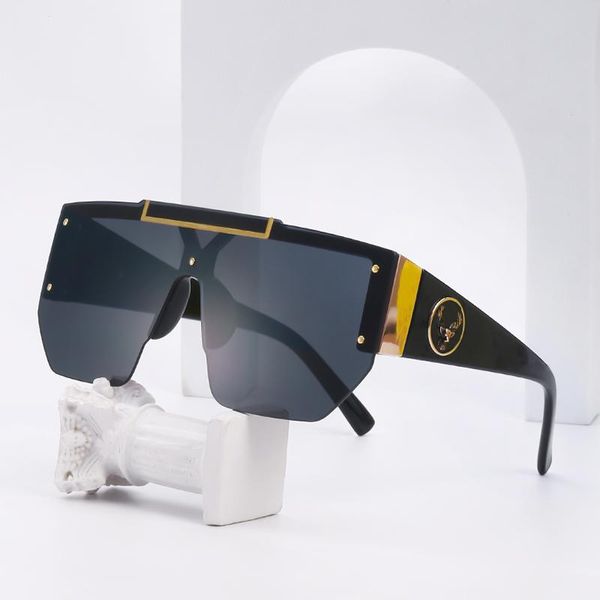 sunglasses european and american large frame one-piece men's fashion outdoor female personality glasses, White;black
sunglasses european and american large frame one-piece men's fashion outdoor female personality glasses, White;black