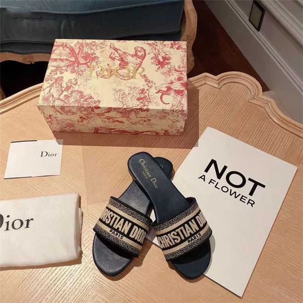 slipper high version d letter leather embroidered flat slippers for women 2021zly, Black
slipper high version d letter leather embroidered flat slippers for women 2021zly, Black