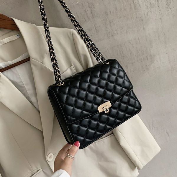 retro rhombus chain shoulder bag ladies handbag2020new cross-body female bag korean fashion single shoulder big bag 
retro rhombus chain shoulder bag ladies handbag2020new cross-body female bag korean fashion single shoulder big bag