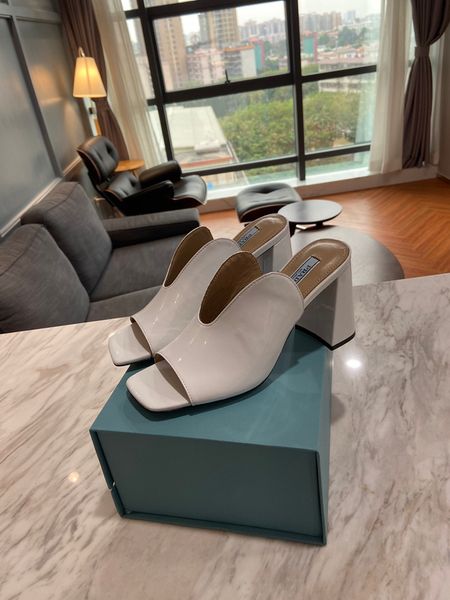 2021 paris women luxurys designers sandals slippers fashion summer girls beach womens sandal slides flip flops loafers high heels shoes with, Black
2021 paris women luxurys designers sandals slippers fashion summer girls beach womens sandal slides flip flops loafers high heels shoes with, Black
