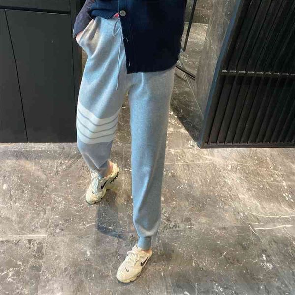 tb sanitary knitted wool four bar trousers leisure sports men's and women's lovers dress foot pants fashion brand, Black
tb sanitary knitted wool four bar trousers leisure sports men's and women's lovers dress foot pants fashion brand, Black