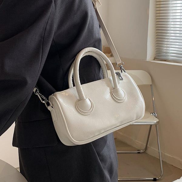 evening bags fashion small solid color pu designer leather shoulder for women 2021 summer simple handbags and purses female tote
evening bags fashion small solid color pu designer leather shoulder for women 2021 summer simple handbags and purses female tote