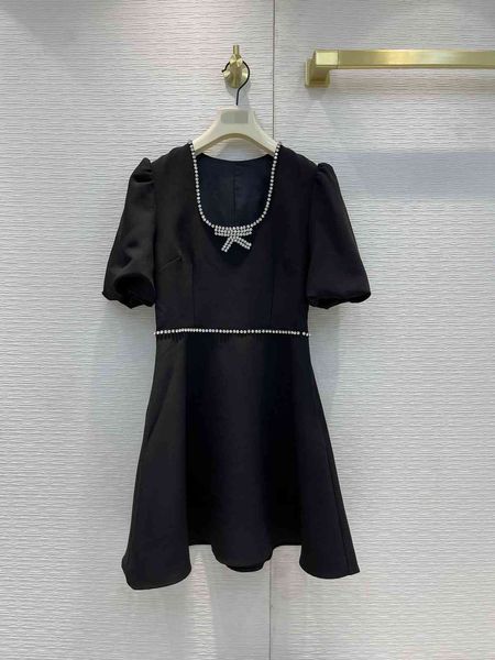dress miu21 spring and summer crystal bow black bubble sleeve u-neck waist skirt, White;black
dress miu21 spring and summer crystal bow black bubble sleeve u-neck waist skirt, White;black