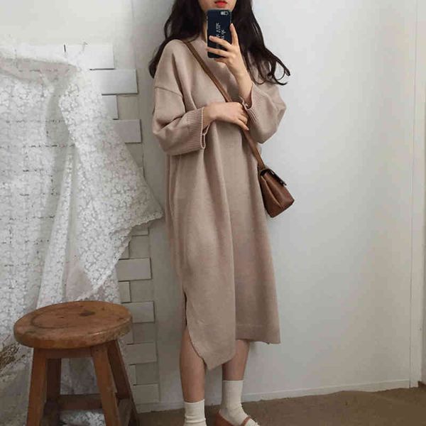dresses warm v-neck striped loose women side slit long knitted dress female sweater vestidos femme winter xbh6, Black;gray
dresses warm v-neck striped loose women side slit long knitted dress female sweater vestidos femme winter xbh6, Black;gray