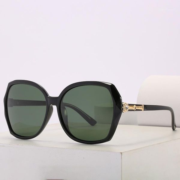 sunglasses 2021 polarizing fashion ladies glasses driving high definition uv400, White;black
sunglasses 2021 polarizing fashion ladies glasses driving high definition uv400, White;black