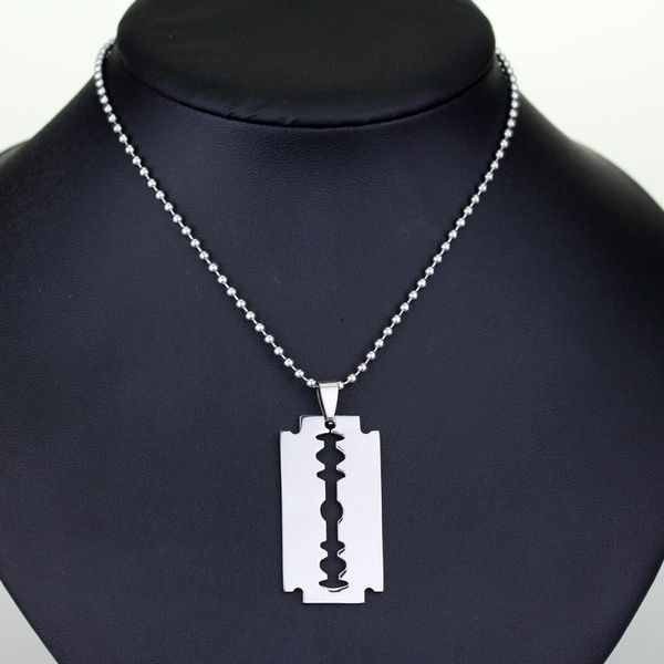 pendant necklaces selling 2021 fashion silver color stainless steel razor blades men party jewelry gift
pendant necklaces selling 2021 fashion silver color stainless steel razor blades men party jewelry gift