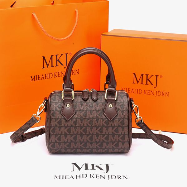 france mkj women's bag 2021 business handbag boston small letter
france mkj women's bag 2021 business handbag boston small letter