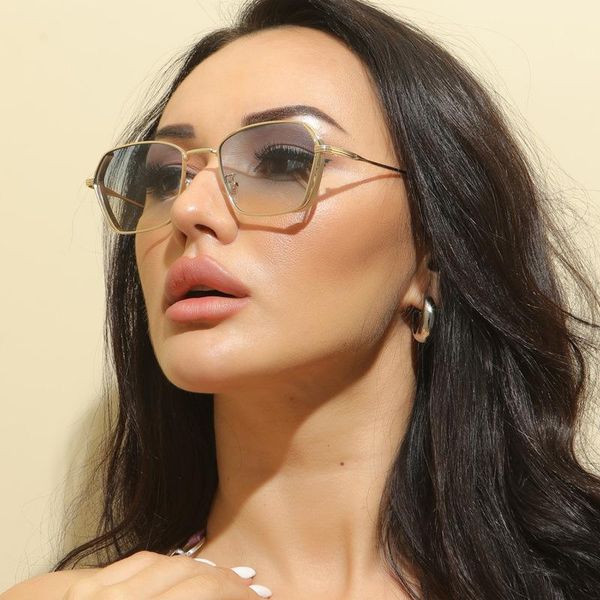 sunglasses abay fashion gradient women trendy elegant retro metal eyewear female street glasses driving uv400 okulary, White;black
sunglasses abay fashion gradient women trendy elegant retro metal eyewear female street glasses driving uv400 okulary, White;black