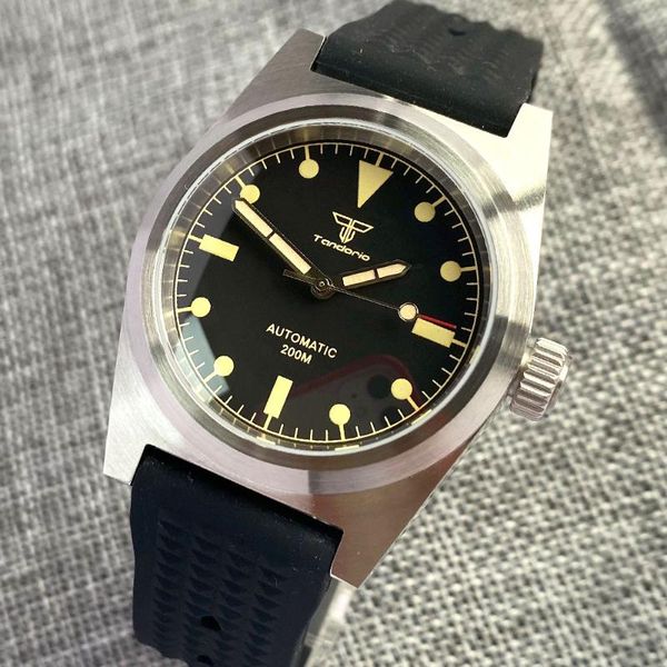 wristwatches sapphire diver automatic mens watch nh35a/pt5000 200m waterproof 39mm black/brown dial rubber strap brushed cases tandorio, Slivery;brown
wristwatches sapphire diver automatic mens watch nh35a/pt5000 200m waterproof 39mm black/brown dial rubber strap brushed cases tandorio, Slivery;brown