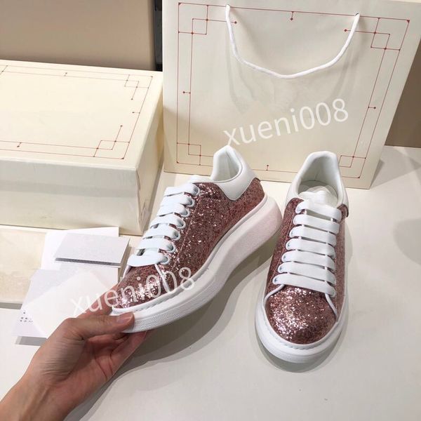 2021 triple-s men women shoes platform casual sneakers cream yellow red beige grey triple black navy white paris dad sports trainers xrx1906, Red;white
2021 triple-s men women shoes platform casual sneakers cream yellow red beige grey triple black navy white paris dad sports trainers xrx1906, Red;white
