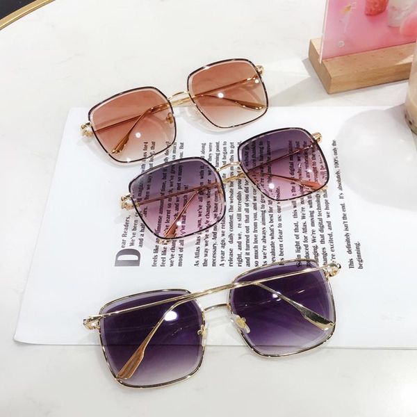 sunglasses high-end high-quality square ladies classic noble glasses men retro small rectangular, White;black
sunglasses high-end high-quality square ladies classic noble glasses men retro small rectangular, White;black