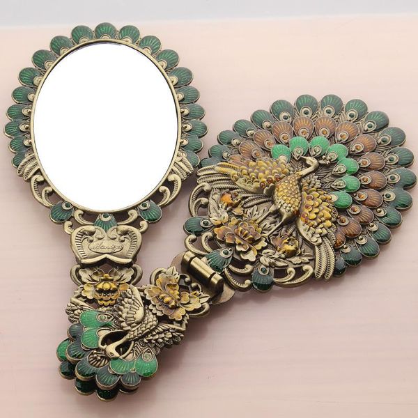 european style small size metal carry mirror with comb hand hold cosmetic handle for gifts hzj013 mirrors
european style small size metal carry mirror with comb hand hold cosmetic handle for gifts hzj013 mirrors