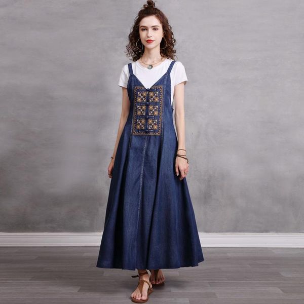 casual dresses johnature women embroidery denim v-neck sleeveless solid color button vest dress 2021 summer vintage simple clothing, Black;gray
casual dresses johnature women embroidery denim v-neck sleeveless solid color button vest dress 2021 summer vintage simple clothing, Black;gray