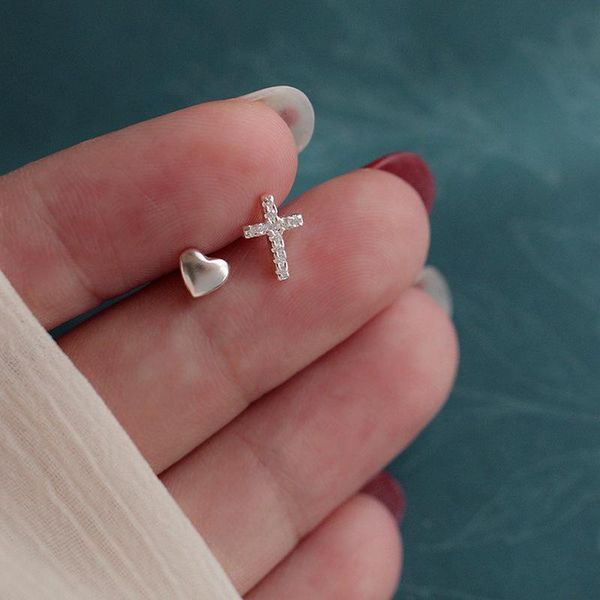 sterling silver earrings set cross rhinestone heart asymmetric mini design korean fashion anti-allergic lady jewelry ineffa stud, Golden;silver
sterling silver earrings set cross rhinestone heart asymmetric mini design korean fashion anti-allergic lady jewelry ineffa stud, Golden;silver