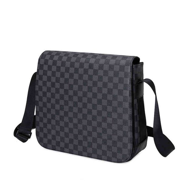 handbag men's single shoulder bag leisure lattice business messenger fashion tide large capacity flip vertical, Black;red
handbag men's single shoulder bag leisure lattice business messenger fashion tide large capacity flip vertical, Black;red